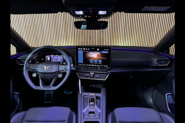 CUPRA Leon 1.5 eTSI VZ Performance PANO|TREKHAAK|SENNHEISER|AMBIENT|ACC|19 INCH