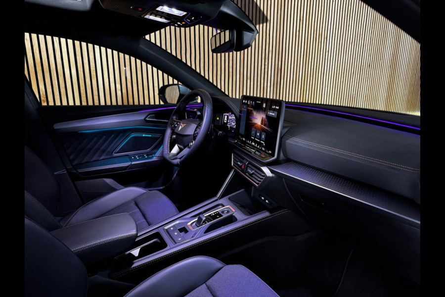 CUPRA Leon 1.5 eTSI VZ Performance PANO|TREKHAAK|SENNHEISER|AMBIENT|ACC|19 INCH