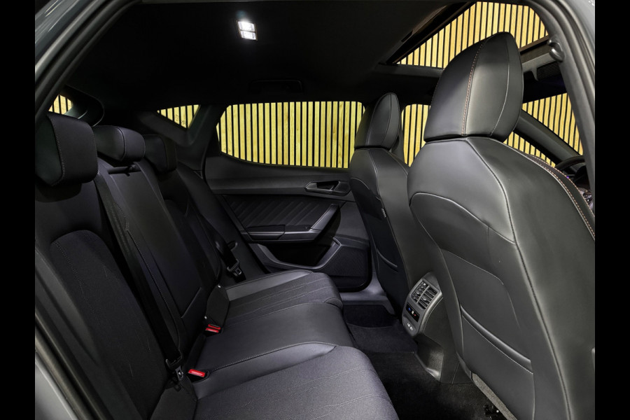 CUPRA Leon 1.5 eTSI VZ Performance PANO|TREKHAAK|SENNHEISER|AMBIENT|ACC|19 INCH