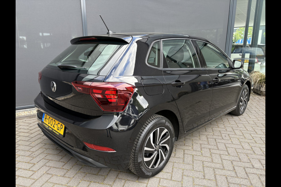 Volkswagen Polo 1.0 TSI Life Airco -  Apple carplay - Navigatie - Cruise control - Bluetooth - Led verlichting - Licht metalen velgen 15 inch - Radio - Stuur multifunctioneel - Elektrische ramen - Start/stop systeem - Stuur leder