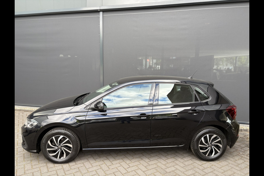Volkswagen Polo 1.0 TSI Life Airco -  Apple carplay - Navigatie - Cruise control - Bluetooth - Led verlichting - Licht metalen velgen 15 inch - Radio - Stuur multifunctioneel - Elektrische ramen - Start/stop systeem - Stuur leder