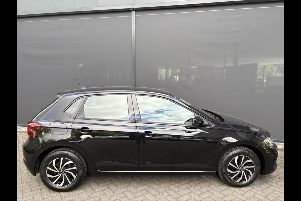 Volkswagen Polo 1.0 TSI Life Airco -  Apple carplay - Navigatie - Cruise control - Bluetooth - Led verlichting - Licht metalen velgen 15 inch - Radio - Stuur multifunctioneel - Elektrische ramen - Start/stop systeem - Stuur leder