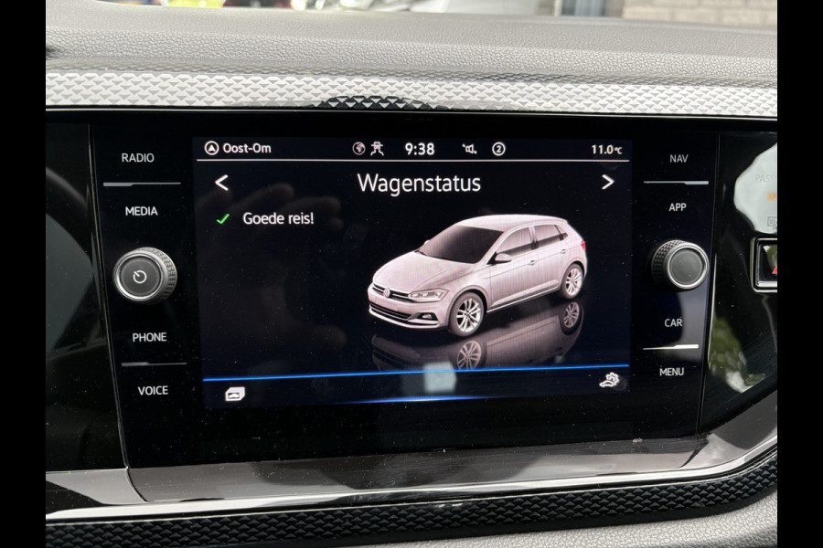 Volkswagen Polo 1.0 TSI Life Airco -  Apple carplay - Navigatie - Cruise control - Bluetooth - Led verlichting - Licht metalen velgen 15 inch - Radio - Stuur multifunctioneel - Elektrische ramen - Start/stop systeem - Stuur leder