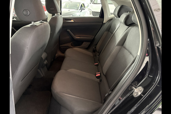 Volkswagen Polo 1.0 TSI Life Airco -  Apple carplay - Navigatie - Cruise control - Bluetooth - Led verlichting - Licht metalen velgen 15 inch - Radio - Stuur multifunctioneel - Elektrische ramen - Start/stop systeem - Stuur leder