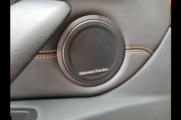 BMW X1 XDrive25e Pano, HUD, Cam, Trekhaak, Keyless (Sunset Orange Metallic)