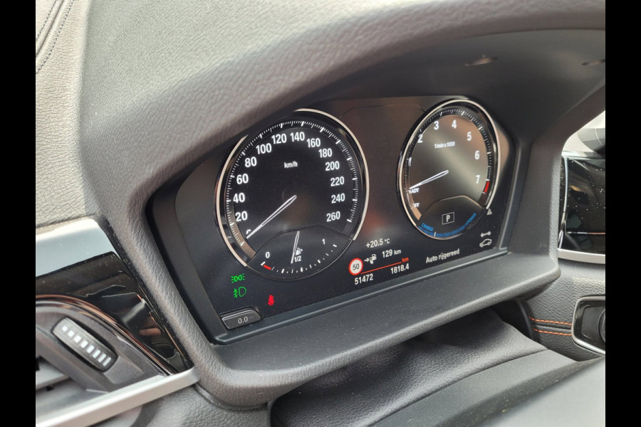 BMW X1 XDrive25e Pano, HUD, Cam, Trekhaak, Keyless (Sunset Orange Metallic)