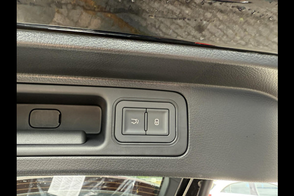 BYD SEAL U 1.5 DM-i FWD Boost NIEUWE AUTO UIT VOORRAAD LEVERBAAR | 6 JAAR GARANTIE T/M 02-2032 | ALL-IN PRIJS | BTW VERREKENBAAR | FULL OPTION | PANODAK | ELEKTRISCHE STOELEN | ELEKTRISCHE ACHTERKLEP |