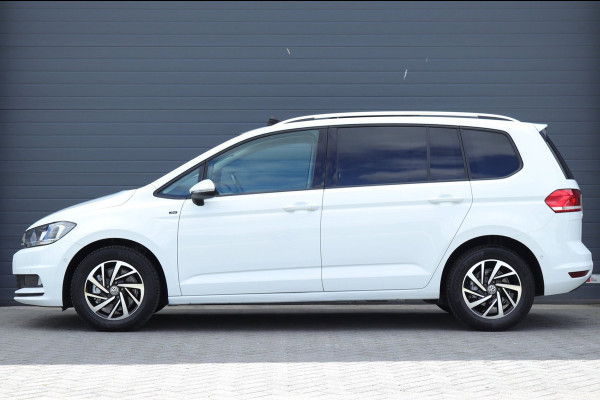 Volkswagen Touran 1.5 TSI 7 persoons / DSG automaat / Pano / Carplay