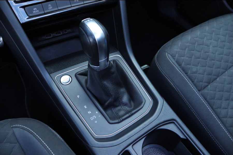 Volkswagen Touran 1.5 TSI 7 persoons / DSG automaat / Pano / Carplay