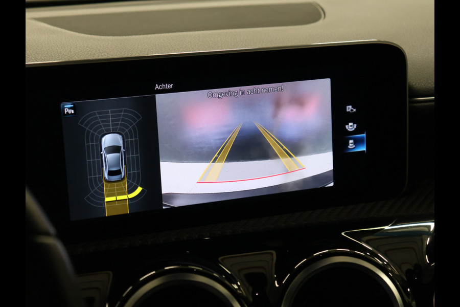 Mercedes-Benz A-Klasse 200 Business Solution [APPLE CARPLAY, ANDROID, STOELVERWARMING, CAMERA, PDC 360, DIGITAL DASH, CRUISE CONTROL, CLIMATE CONTROL, NIEUWSTAAT]