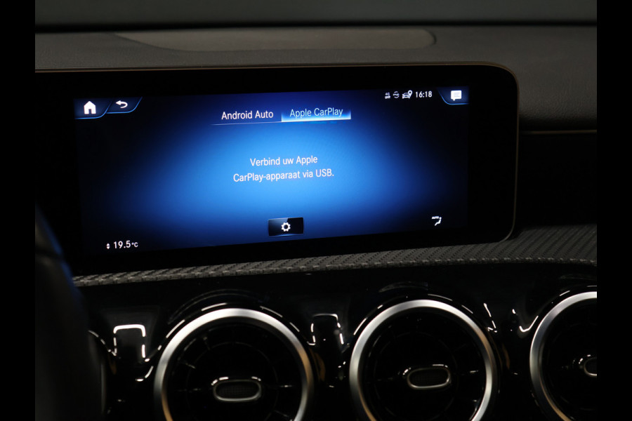 Mercedes-Benz A-Klasse 200 Business Solution [APPLE CARPLAY, ANDROID, STOELVERWARMING, CAMERA, PDC 360, DIGITAL DASH, CRUISE CONTROL, CLIMATE CONTROL, NIEUWSTAAT]