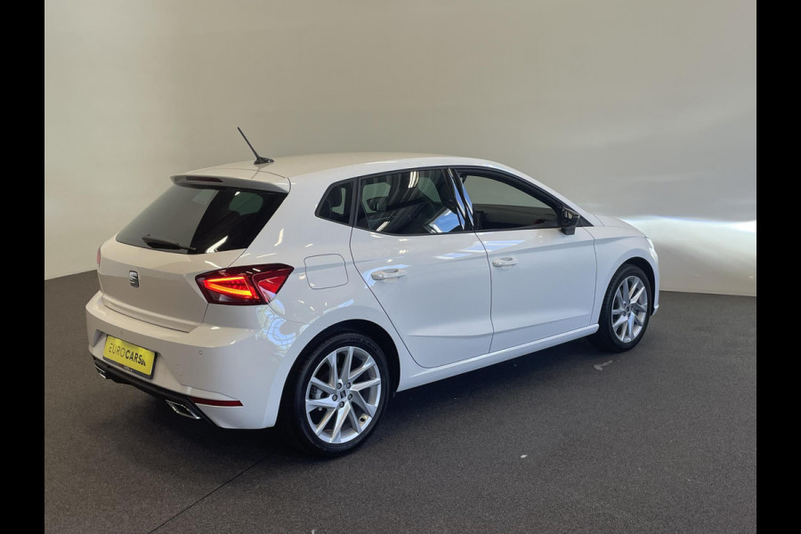 Seat Ibiza 1.0 110pk TSI DSG FR | DEMO ! | Climate control Cruise control LED Voorstoelen verwarmd Parkeersensoren Navigatie Apple Carplay/ Android Auto