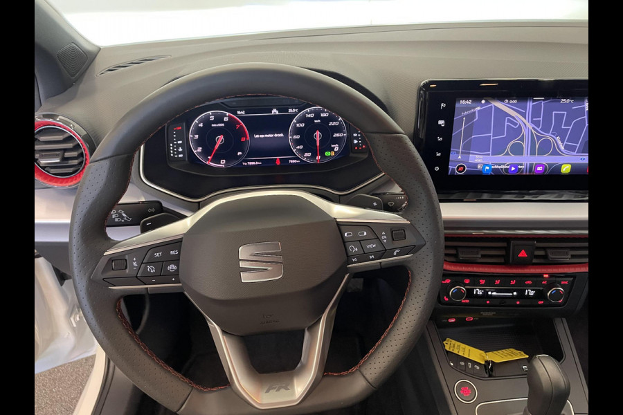 Seat Ibiza 1.0 110pk TSI DSG FR | DEMO ! | Climate control Cruise control LED Voorstoelen verwarmd Parkeersensoren Navigatie Apple Carplay/ Android Auto