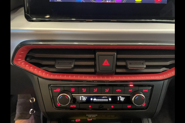 Seat Ibiza 1.0 110pk TSI DSG FR | DEMO ! | Climate control Cruise control LED Voorstoelen verwarmd Parkeersensoren Navigatie Apple Carplay/ Android Auto