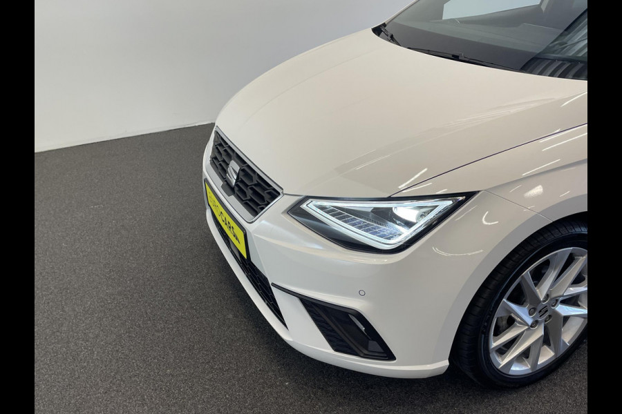 Seat Ibiza 1.0 110pk TSI DSG FR | DEMO ! | Climate control Cruise control LED Voorstoelen verwarmd Parkeersensoren Navigatie Apple Carplay/ Android Auto