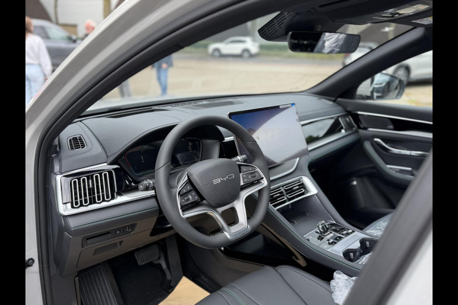 BYD SEAL U 1.5 DM-i FWD Boost NIEUWE AUTO UIT VOORRAAD LEVERBAAR | 6 JAAR GARANTIE T/M 02-2032 | ALL-IN PRIJS | BTW VERREKENBAAR | FULL OPTION | PANODAK | ELEKTRISCHE STOELEN | ELEKTRISCHE ACHTERKLEP | BOUNDLESS CLOUD