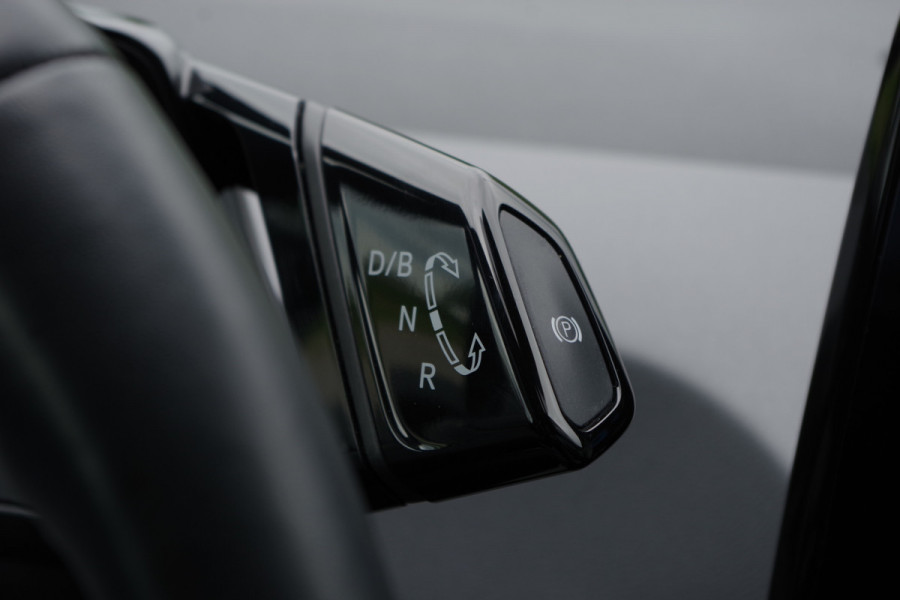 Volkswagen ID.3 Life 58 kWh 204 PK, SOH 89%, Adap. Cruise Control, Carplay, Warmtepomp, Stuur- & Stoelverwarming, Keyless