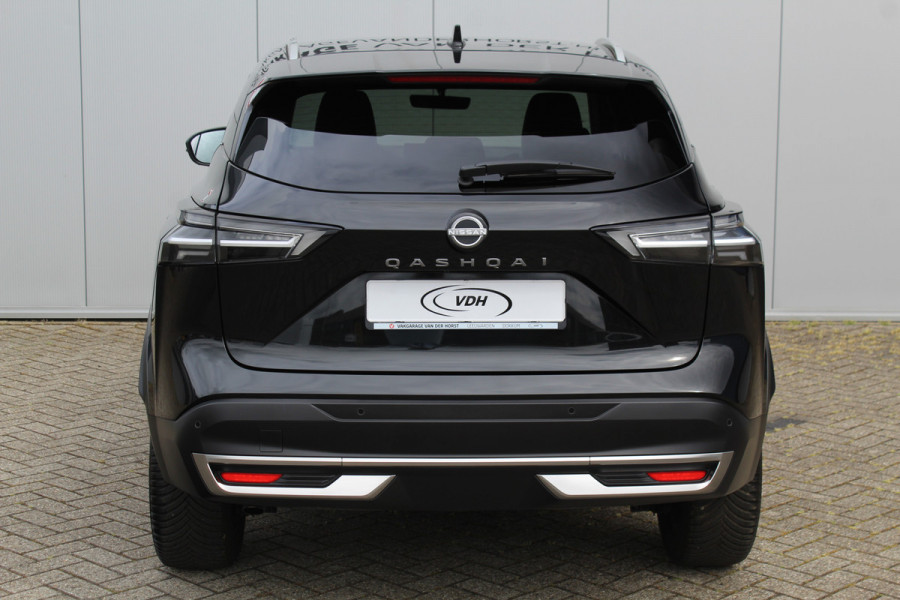 Nissan QASHQAI 1.3-158pk MHEV Xtronic N-Connecta AUTOMAAT ! Gun u het comfort en gemak van deze prachtige automaat ! Navigatie, Cruise Cntrl, Autm. airco dual, Camera, Dodehoek assist, Winter Pack, All Season banden, Digitaal dashboard, LED verlichting etc.