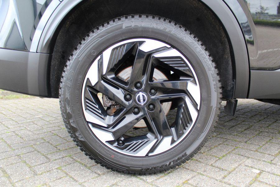 Nissan QASHQAI 1.3-158pk MHEV Xtronic N-Connecta AUTOMAAT ! Gun u het comfort en gemak van deze prachtige automaat ! Navigatie, Cruise Cntrl, Autm. airco dual, Camera, Dodehoek assist, Winter Pack, All Season banden, Digitaal dashboard, LED verlichting etc.