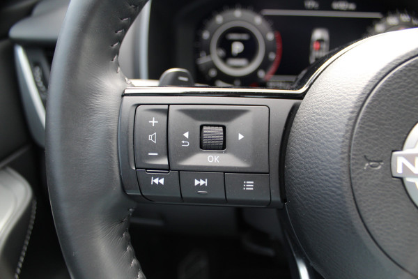 Nissan QASHQAI 1.3-158pk MHEV Xtronic N-Connecta AUTOMAAT ! Gun u het comfort en gemak van deze prachtige automaat ! Navigatie, Cruise Cntrl, Autm. airco dual, Camera, Dodehoek assist, Winter Pack, All Season banden, Digitaal dashboard, LED verlichting etc.