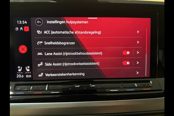 Volkswagen Multivan 1.4 eHybrid BULLI ADAPTIVE-ONDERSTEL/STOELMASSAGE+VENTILATIE/LEDER/H-KARDON/H-UP/DAB/TREKH/CARPLAY///
