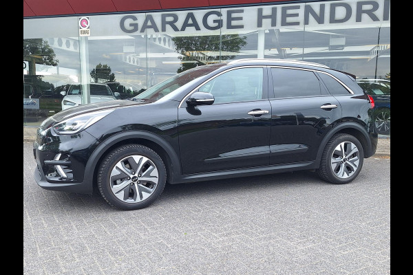 Kia e-Niro ExecutiveLine 64 kWh | SOH: nnb | Leder | 3 Fase | Warmtepomp | Blindspot | Adaptive Cc | Camera |