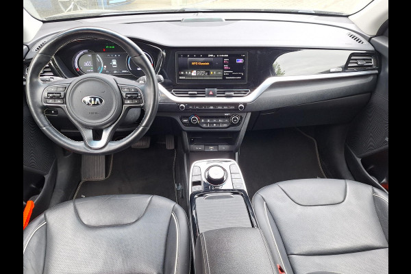 Kia e-Niro ExecutiveLine 64 kWh | SOH: nnb | Leder | 3 Fase | Warmtepomp | Blindspot | Adaptive Cc | Camera |