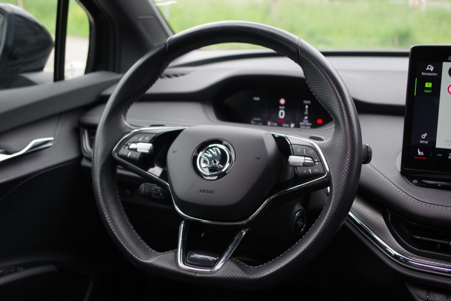 Škoda ENYAQ iV 60 Sportline 180 PK, 90% SOH, Panoramadak, Adap. Cruise Control, Stoelverwarming, Camera