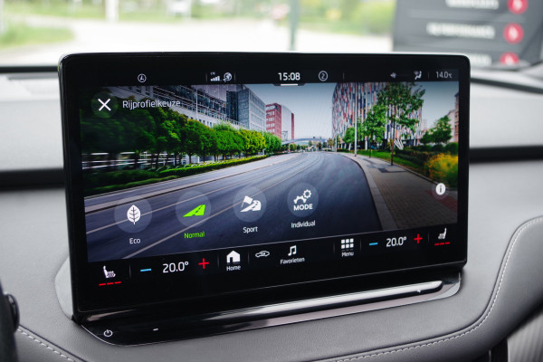 Škoda ENYAQ iV 60 Sportline 180 PK, 90% SOH, Panoramadak, Adap. Cruise Control, Stoelverwarming, Camera
