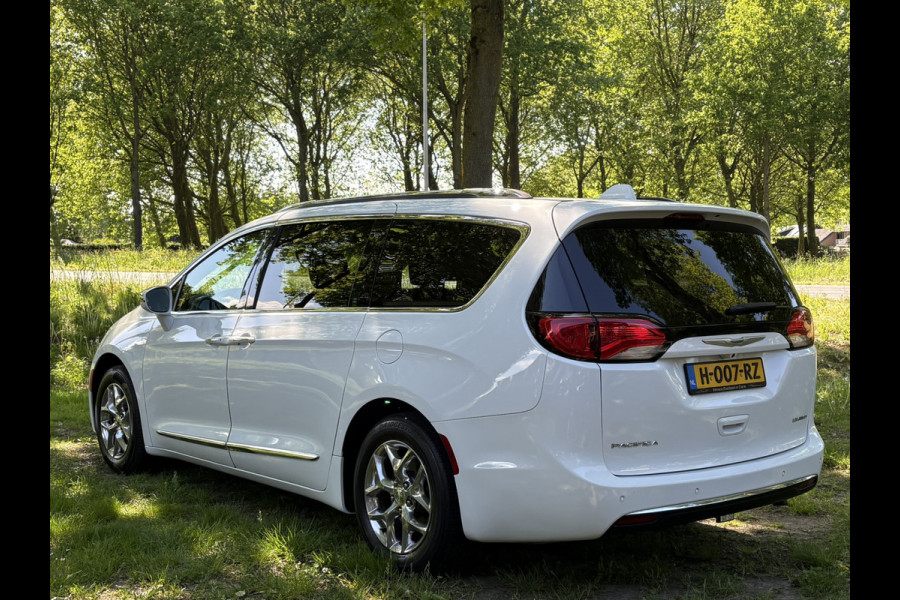 Chrysler Pacifica 3.6 V6 Limited Stow & Go