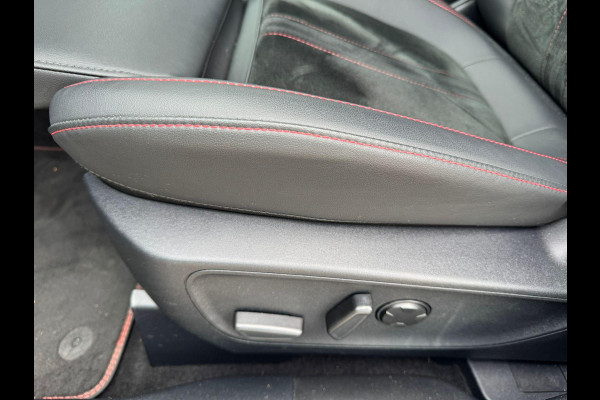 Ford Kuga 2.5 PHEV ST-Line X 243pk | Winterpack | Driver Assistance Pack | AGR-Stoelen | Orig. NL auto