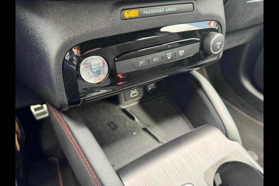 Ford Kuga 2.5 PHEV ST-Line X 243pk | Winterpack | Driver Assistance Pack | AGR-Stoelen | Orig. NL auto