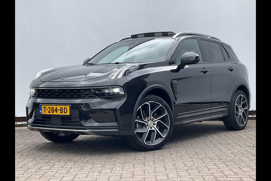Lynk & Co 01 1.5 262pk Plug-in Black Optic 360° Pano.dak Carplay