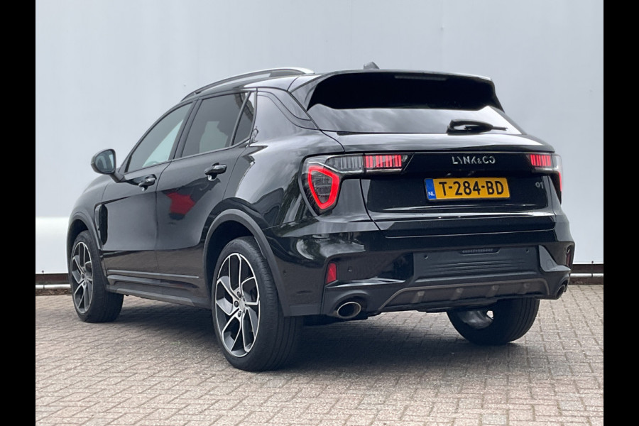 Lynk & Co 01 1.5 262pk Plug-in Black Optic 360° Pano.dak Carplay