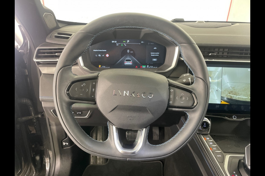 Lynk & Co 01 1.5 262pk Plug-in Black Optic 360° Pano.dak Carplay