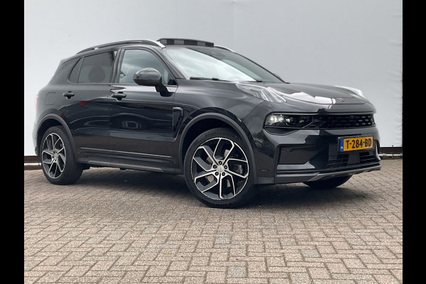 Lynk & Co 01 1.5 262pk Plug-in Black Optic 360° Pano.dak Carplay