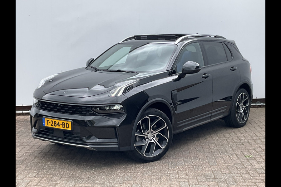 Lynk & Co 01 1.5 262pk Plug-in Black Optic 360° Pano.dak Carplay
