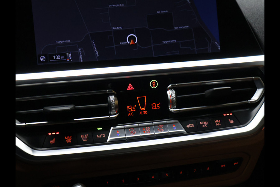 BMW 4 Serie Gran Coupé 420i Business Edition Plus M Sport [SCHUIFKANTELDAK, MEMORY SEATS, STUURVERWARMING, STOELVERWARMING, DRAADLOZE LADER, CAMERA, ADAPTIVE CRUISE, PDC 360, CLIMATE, NIEUWSTAAT]