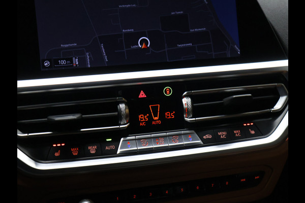 BMW 4 Serie Gran Coupé 420i Business Edition Plus M Sport [SCHUIFKANTELDAK, MEMORY SEATS, STUURVERWARMING, STOELVERWARMING, DRAADLOZE LADER, CAMERA, ADAPTIVE CRUISE, PDC 360, CLIMATE, NIEUWSTAAT]