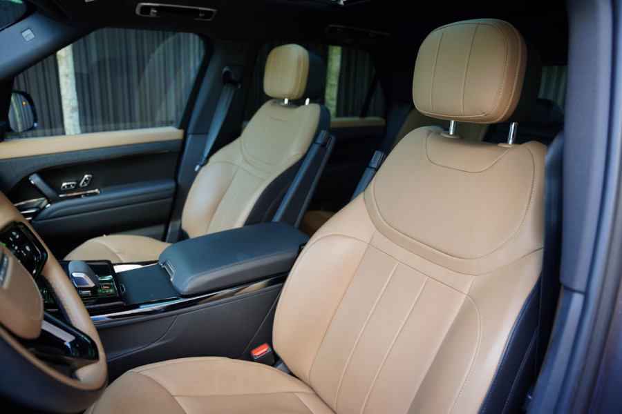 Land Rover Range Rover Sport P 460 E Dynamic / Panoramadak / Meridian