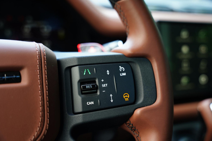 Land Rover Defender 110 P 635 Octa Edition One