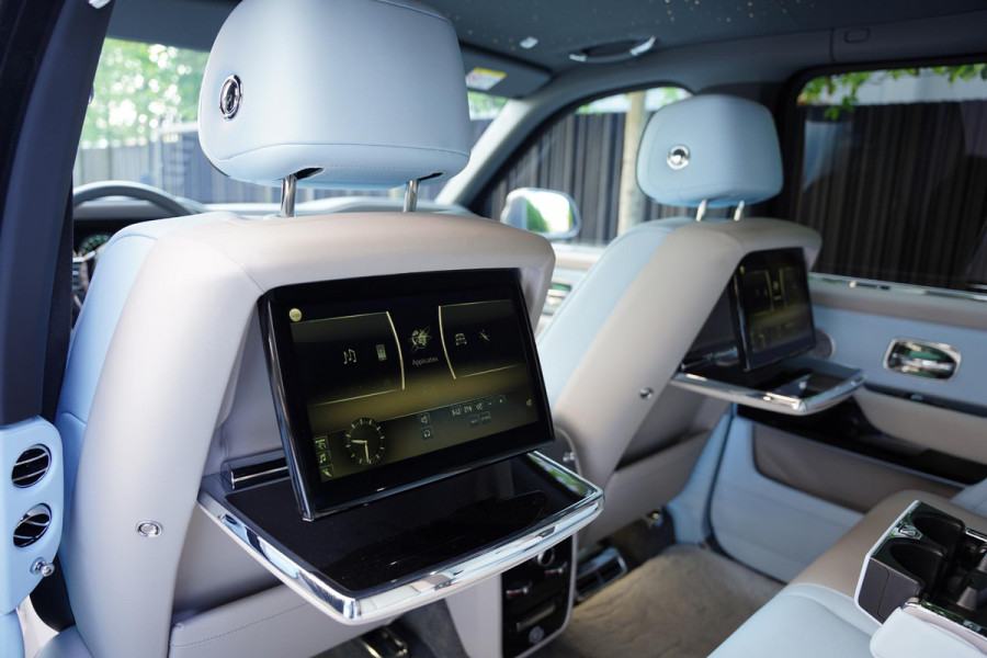 Rolls-Royce Cullinan 6.75 V12 / Bespoke Audio / Starlight / Twin-Coachline