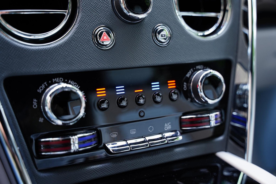 Rolls-Royce Cullinan 6.75 V12 / Bespoke Audio / Starlight / Twin-Coachline