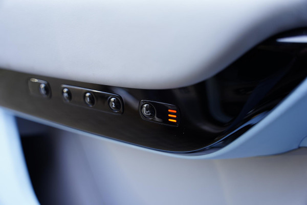 Rolls-Royce Cullinan 6.75 V12 / Bespoke Audio / Starlight / Twin-Coachline
