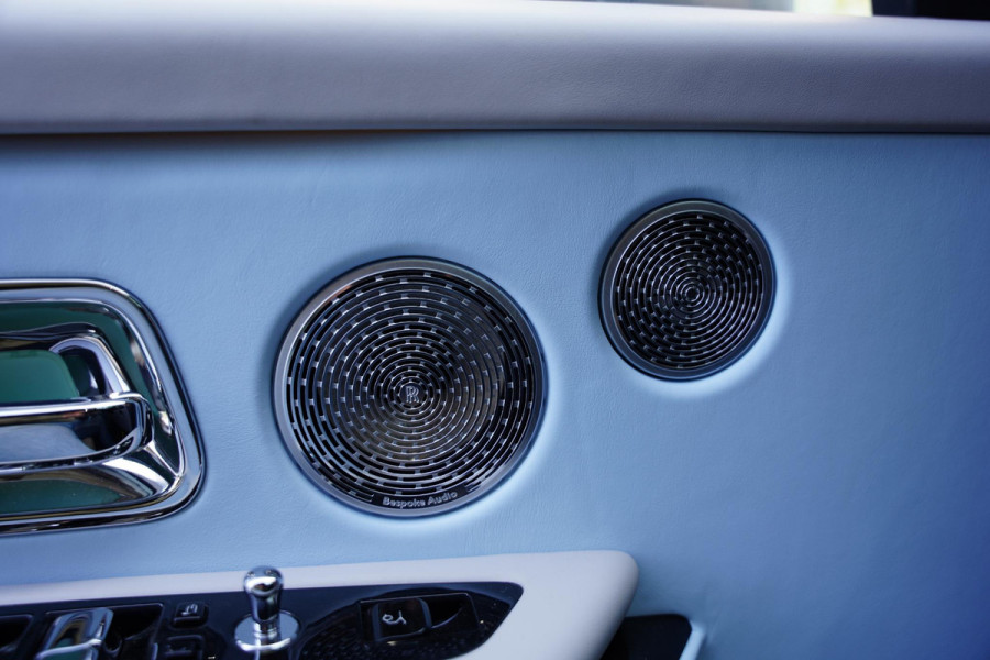 Rolls-Royce Cullinan 6.75 V12 / Bespoke Audio / Starlight / Twin-Coachline