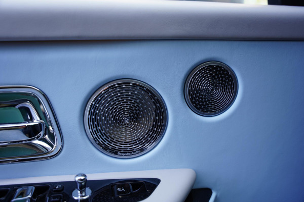 Rolls-Royce Cullinan 6.75 V12 / Bespoke Audio / Starlight / Twin-Coachline