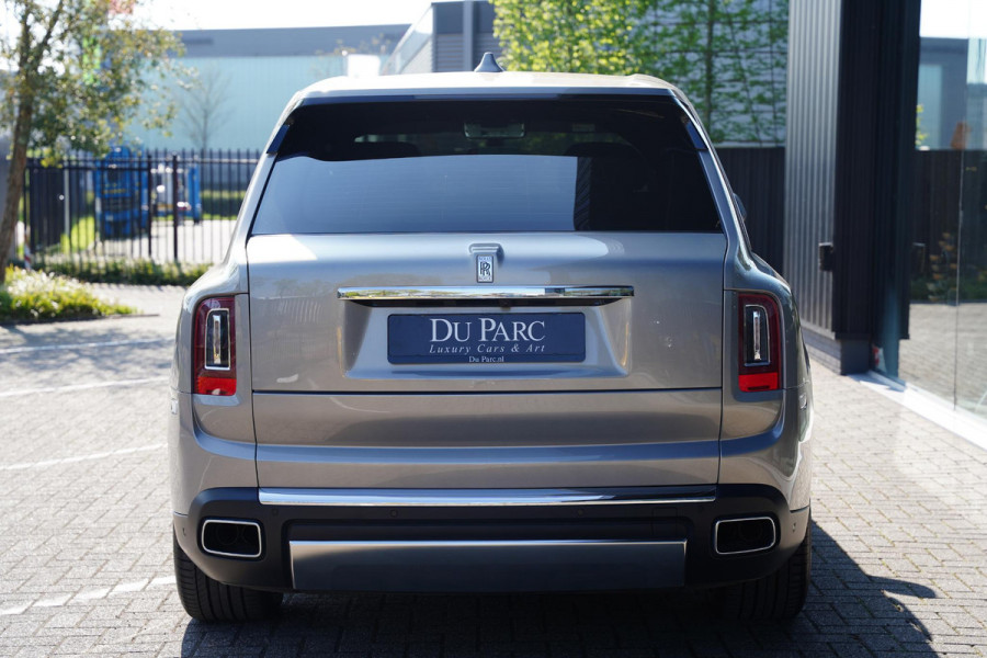 Rolls-Royce Cullinan 6.75 V12 / Bespoke Audio / Starlight / Twin-Coachline