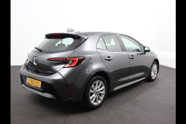 Toyota Corolla Hybrid 140pk Automaat Active Navigatie Apple Carplay/Android Auto Climate Control Cruise Control 17"Lichtmetalen velgen