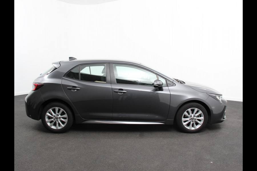 Toyota Corolla Hybrid 140pk Automaat Active Navigatie Apple Carplay/Android Auto Climate Control Cruise Control 17"Lichtmetalen velgen