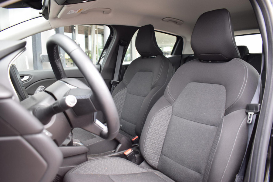 Renault Clio 1.0 TCe Zen | Apple CarPlay | Keyless | Climate | Cruise